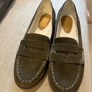 Aerosoles Martha Stewart Women Penny Loafers Size 7.5 Olive Green Classic Preppy